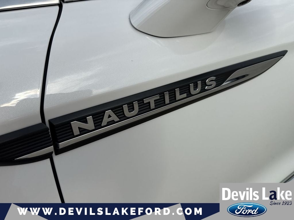 2020 Lincoln Nautilus Reserve