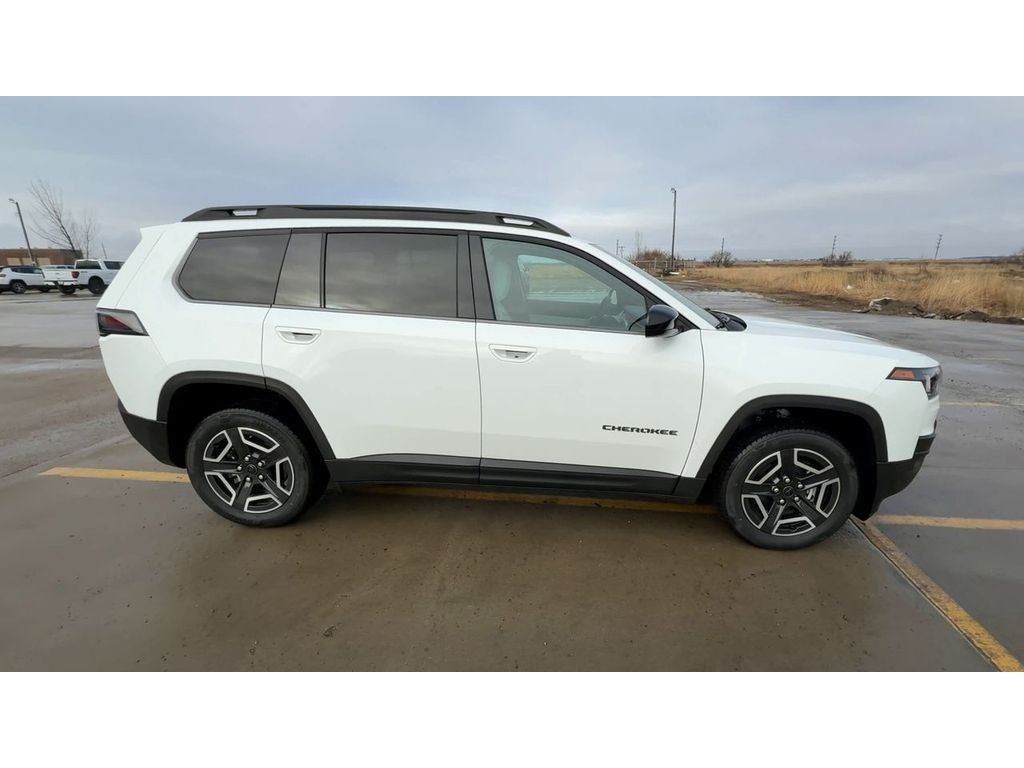 2026 Jeep Cherokee CHEROKEE LAREDO 4X4