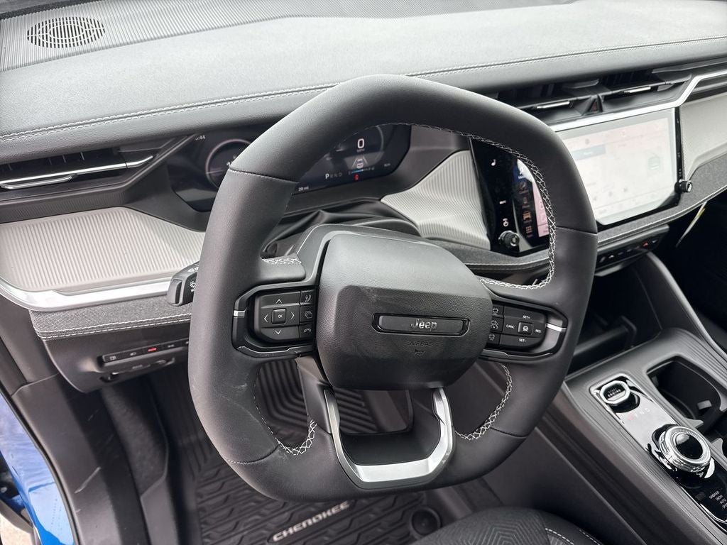 2026 Jeep Cherokee CHEROKEE LAREDO 4X4