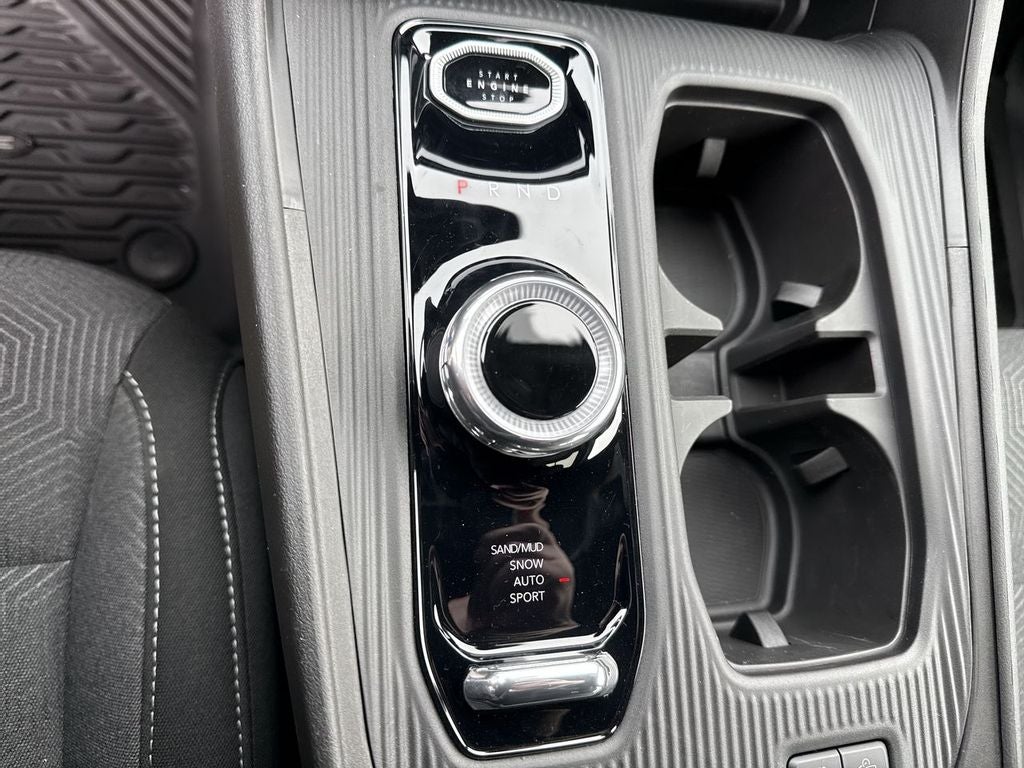 2026 Jeep Cherokee CHEROKEE LAREDO 4X4