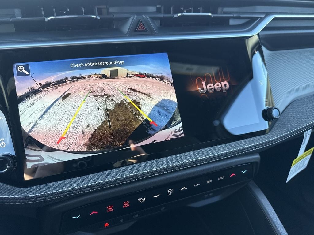 2026 Jeep Cherokee CHEROKEE LAREDO 4X4