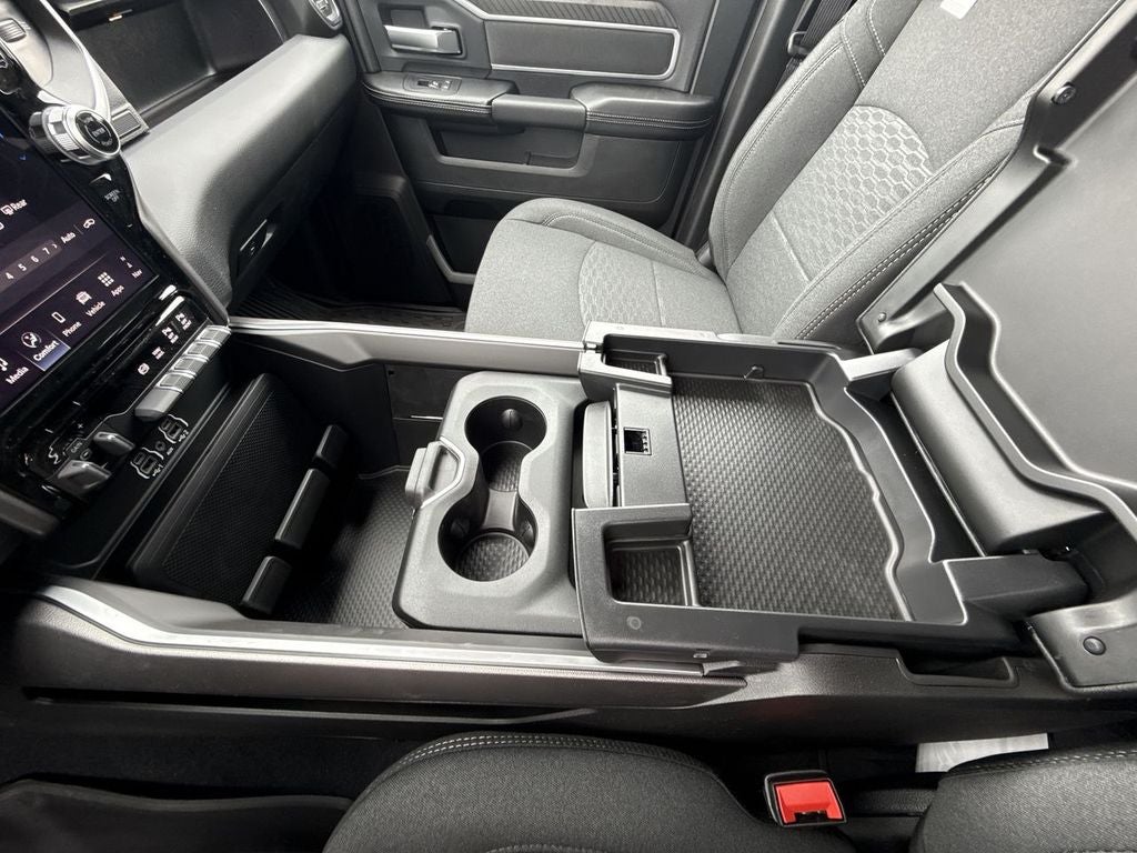 2026 RAM Ram 3500 RAM 3500 BIG HORN CREW CAB 4X4 8' BOX