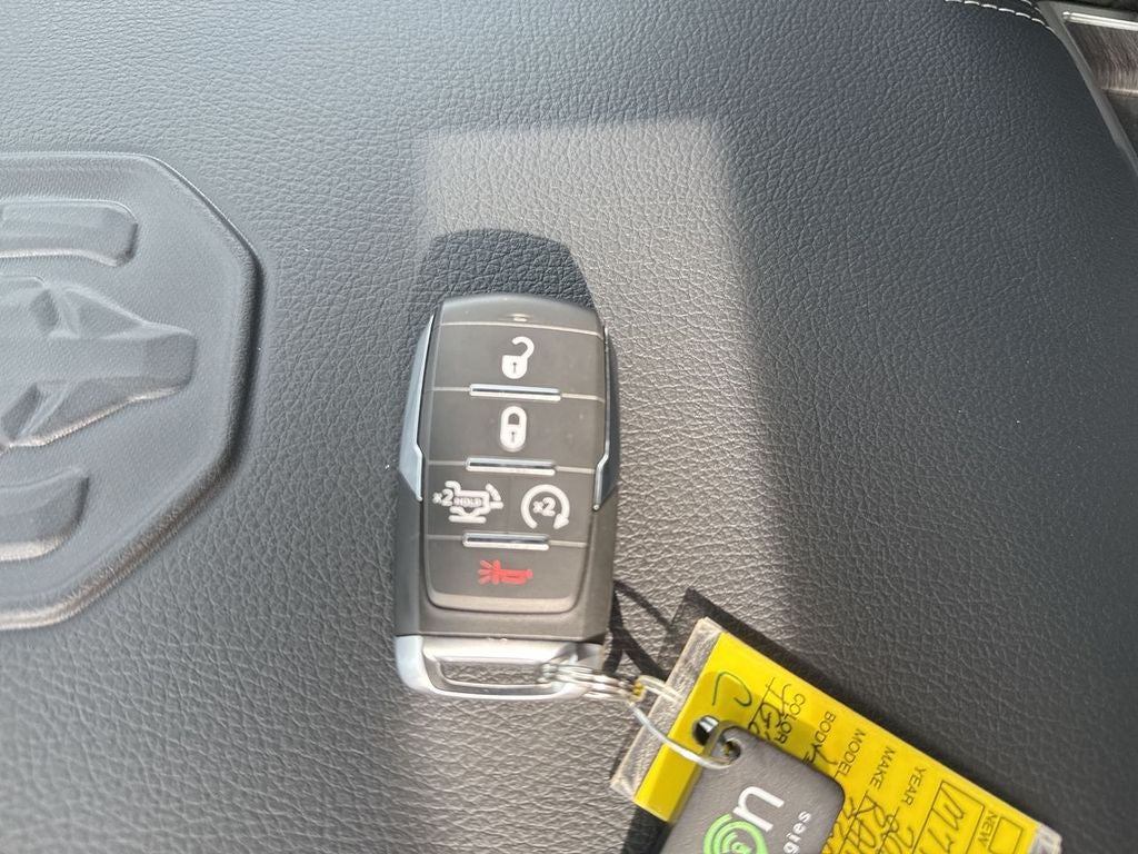 2026 RAM Ram 3500 RAM 3500 LARAMIE CREW CAB 4X4 8' BOX