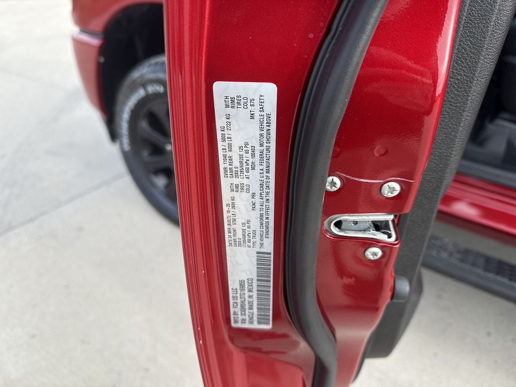 2026 RAM Ram 2500 RAM 2500 BLACK EXPRESS CREW CAB 4X4 8' BOX