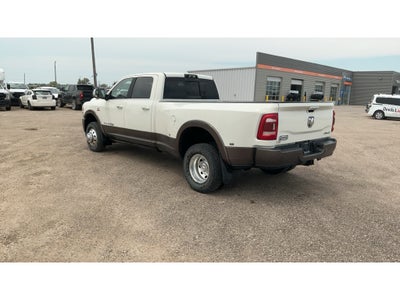 2022 RAM 3500 Limited Longhorn Crew Cab 4x4 8' Box