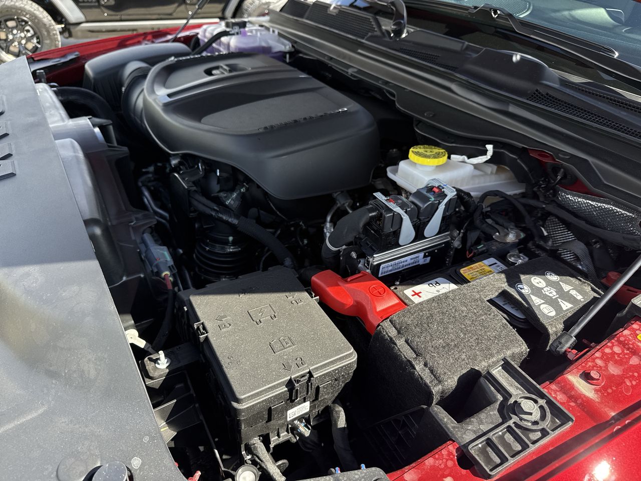 2026 RAM Ram 1500 RAM 1500 LONE STAR CREW CAB 4X4 5'7' BOX