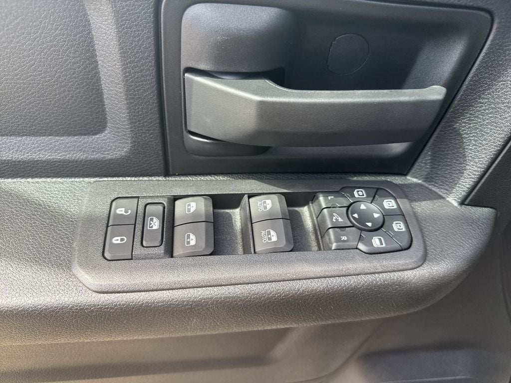 2026 RAM 2500 RAM 2500 WARLOCK CREW CAB 4X4 6'4' BOX