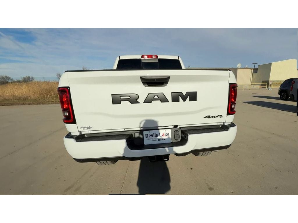 2026 RAM Ram 2500 RAM 2500 BLACK EXPRESS CREW CAB 4X4 6'4' BOX
