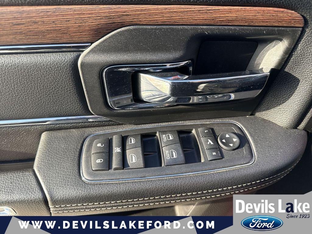 2018 RAM 2500 Laramie Crew Cab 4x4 6'4' Box