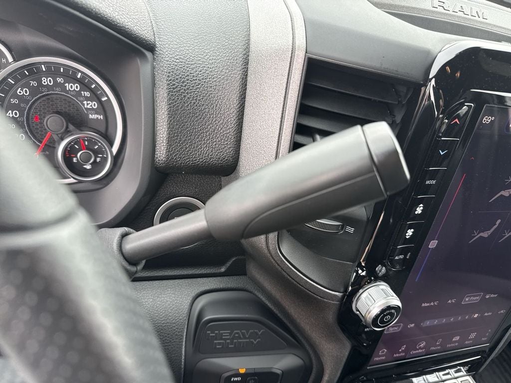 2026 RAM Ram 2500 RAM 2500 BLACK EXPRESS CREW CAB 4X4 8' BOX