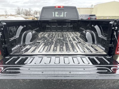 2026 RAM Ram 2500 RAM 2500 BLACK EXPRESS CREW CAB 4X4 8' BOX