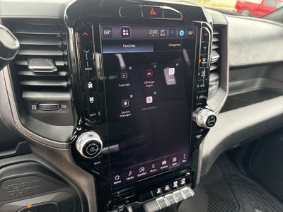 2026 RAM Ram 2500 RAM 2500 BLACK EXPRESS CREW CAB 4X4 8' BOX