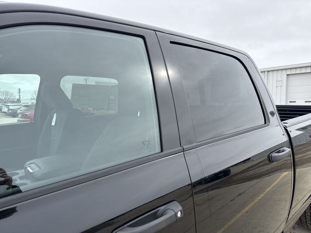 2026 RAM Ram 2500 RAM 2500 BLACK EXPRESS CREW CAB 4X4 8' BOX