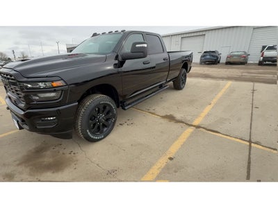 2026 RAM Ram 2500 RAM 2500 BLACK EXPRESS CREW CAB 4X4 8' BOX
