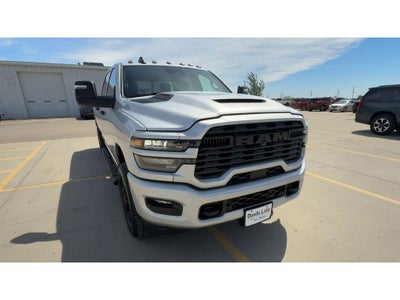 2026 RAM Ram 2500 RAM 2500 BLACK EXPRESS CREW CAB 4X4 8' BOX