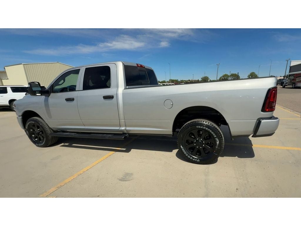 2026 RAM Ram 2500 RAM 2500 BLACK EXPRESS CREW CAB 4X4 8' BOX
