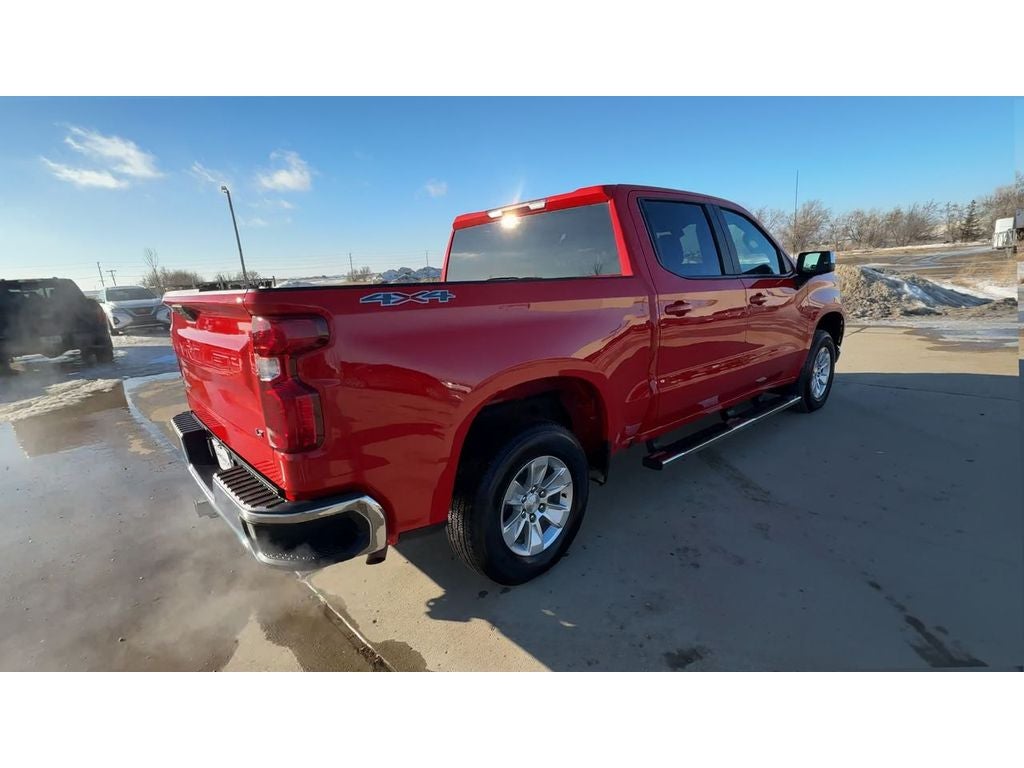 2022 Chevrolet Silverado 1500 LTD 4WD Crew Cab Short Bed LT