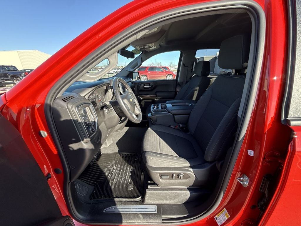 2022 Chevrolet Silverado 1500 LTD 4WD Crew Cab Short Bed LT