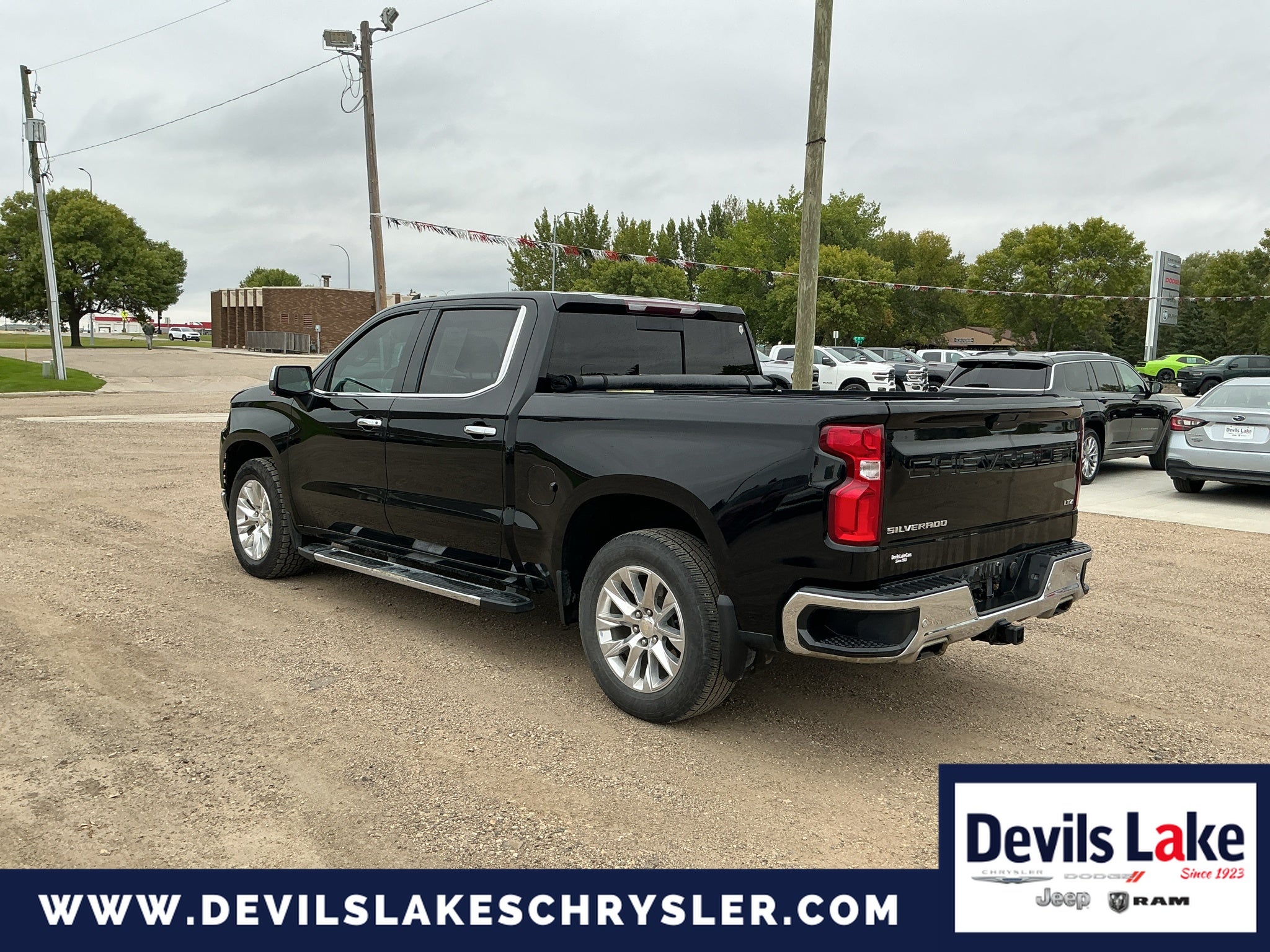 2021 Chevrolet Silverado 1500 4WD Crew Cab Short Bed LTZ
