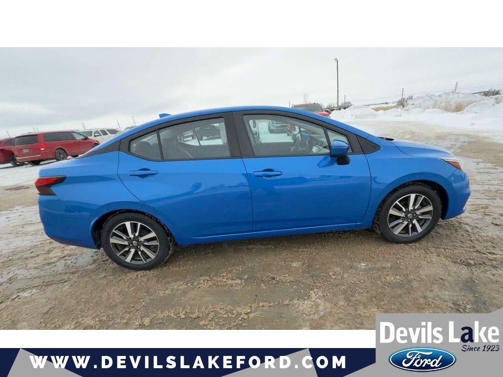 2021 Nissan Versa SV Xtronic CVT