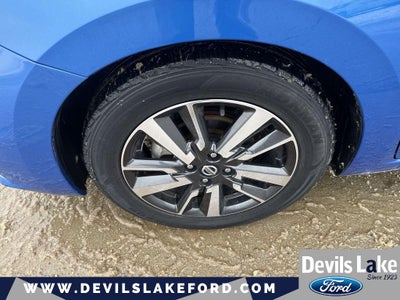 2021 Nissan Versa SV Xtronic CVT