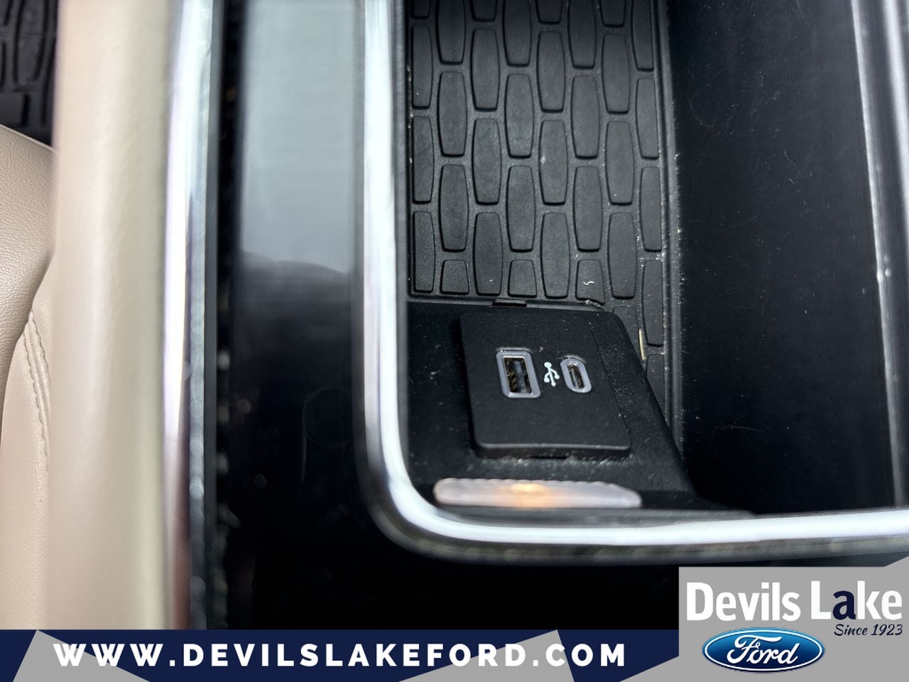 2023 Lincoln Aviator Standard