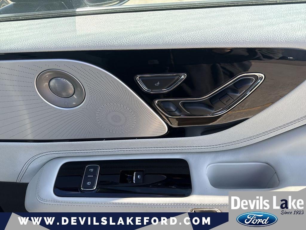 2025 Lincoln Aviator Black Label