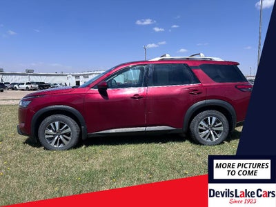 2022 Nissan Pathfinder SL 4WD