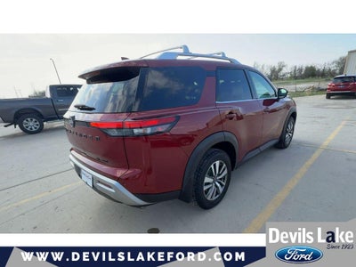 2022 Nissan Pathfinder SL 4WD